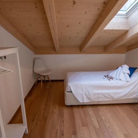 La Gondola * Lezzeno