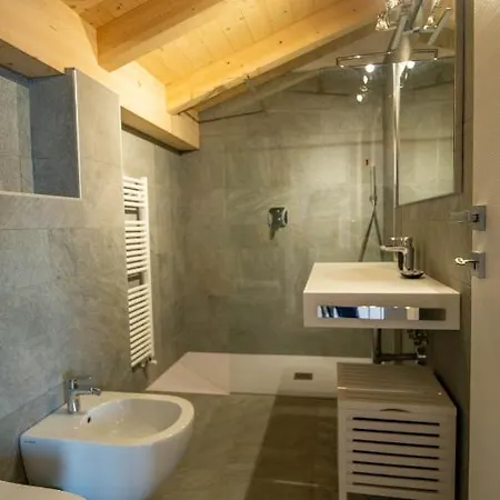 La Gondola * ليتْسّينو